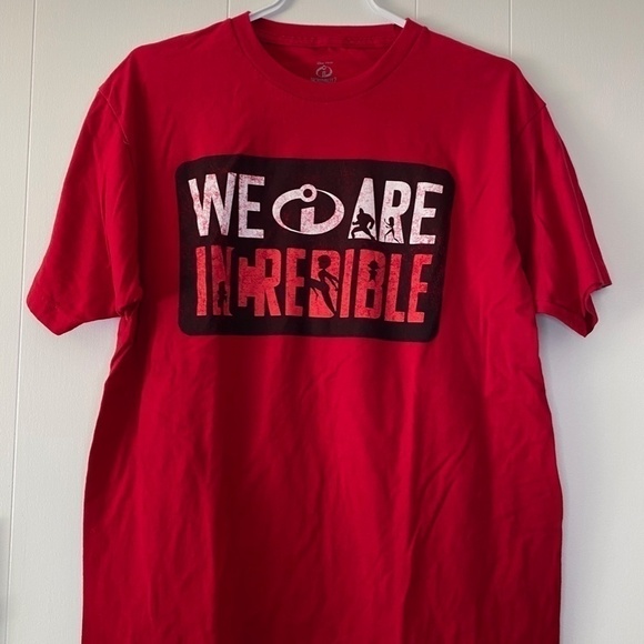 INCREDIBLES2 "We are Incredible" graphic T-shirt Disney Pixar - Picture 2 of 4
